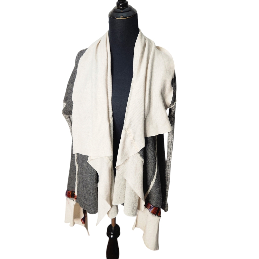 Scrapbook Cream and Black‎ Top